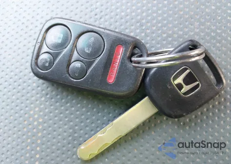 2003 Honda Odyssey Ex-L from USA, damaged, VIN 5FNRL18953B071188